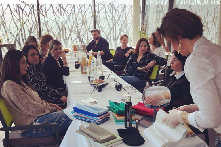 Savoir animer un atelier de soins esthétiques